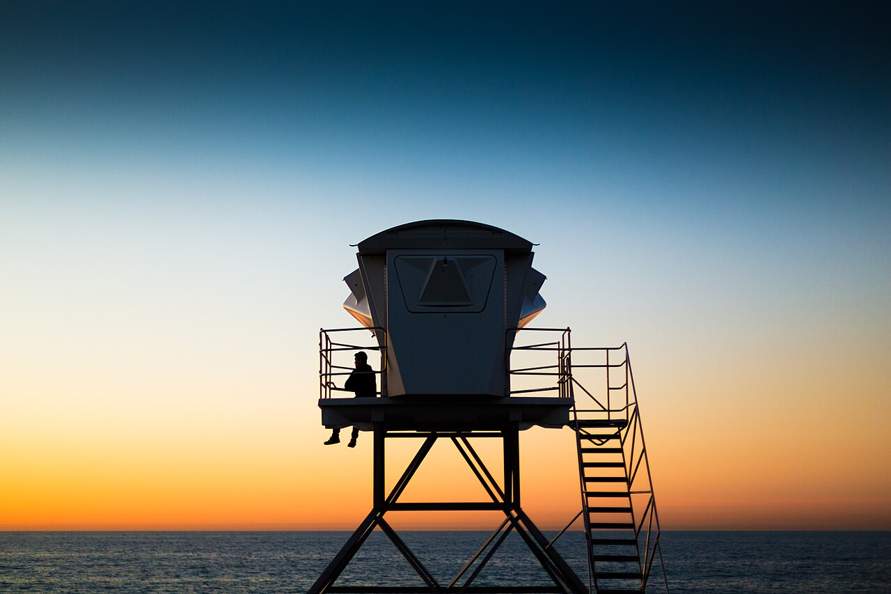 Rip Currents and Beach Warning Flags: What to Know Before You Swim